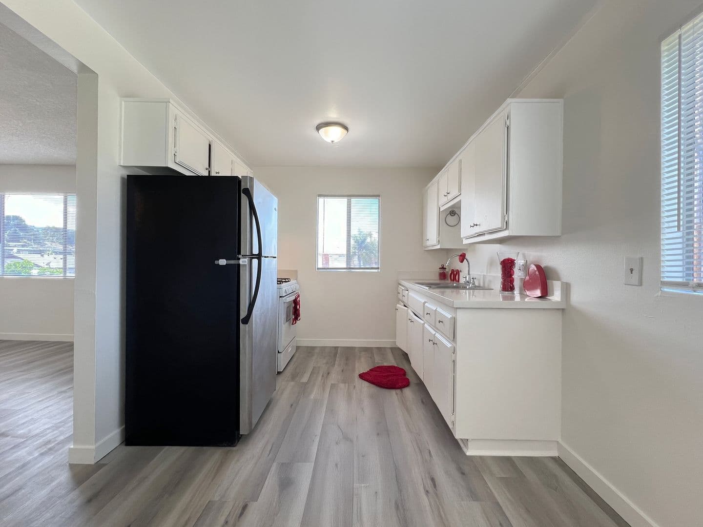Harbor City Apartment: 1618 259th St