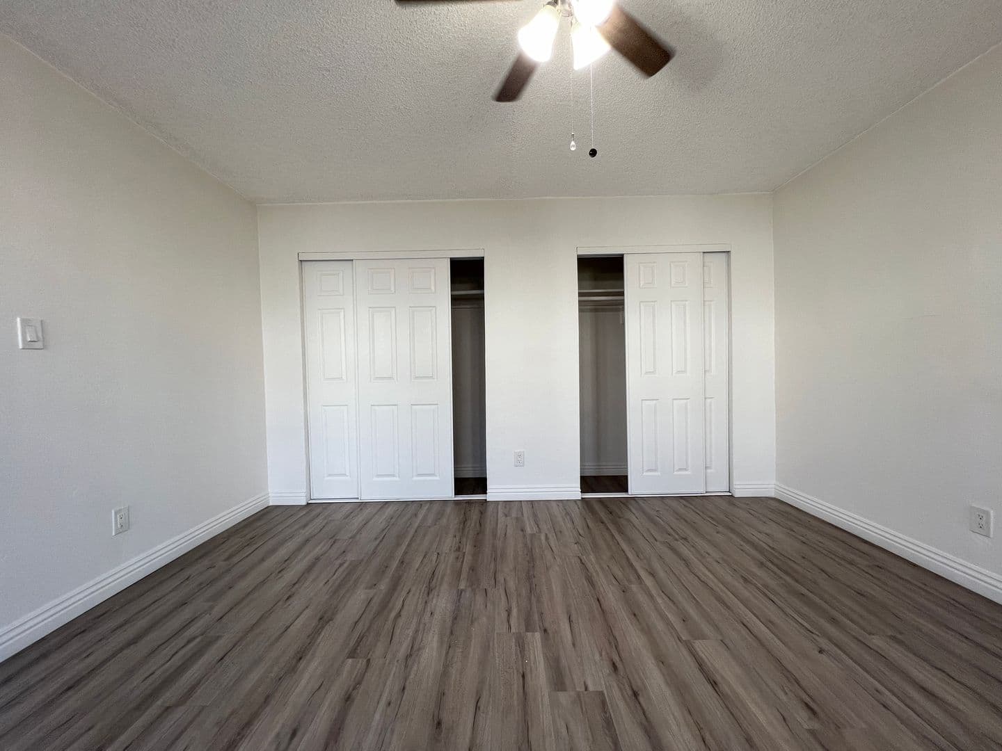 Long Beach Apartment: 1862 Magnolia Ave