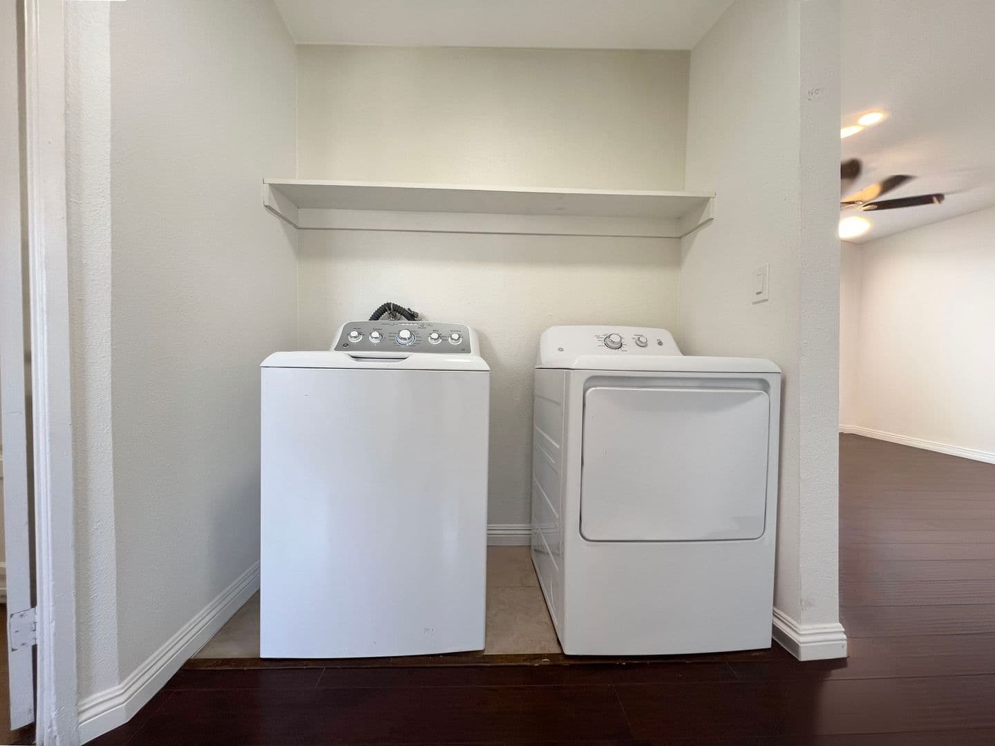 Long Beach Condo: 2226 Lewis Ave