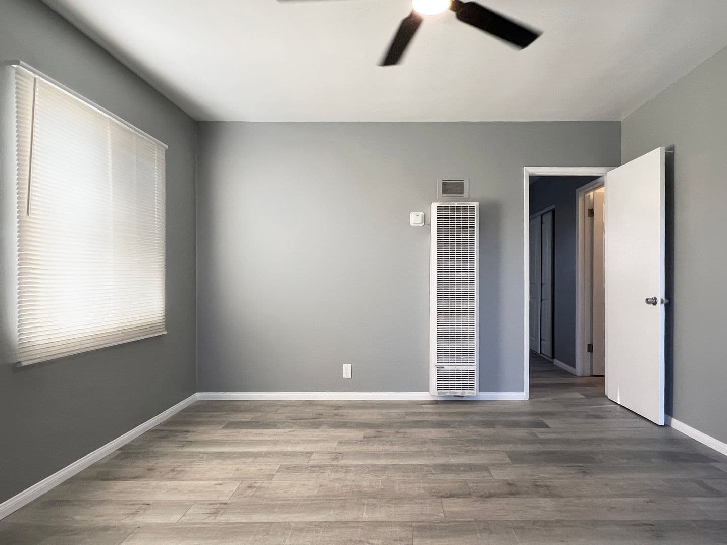 Long Beach Apartment: 1325 Cedar Ave