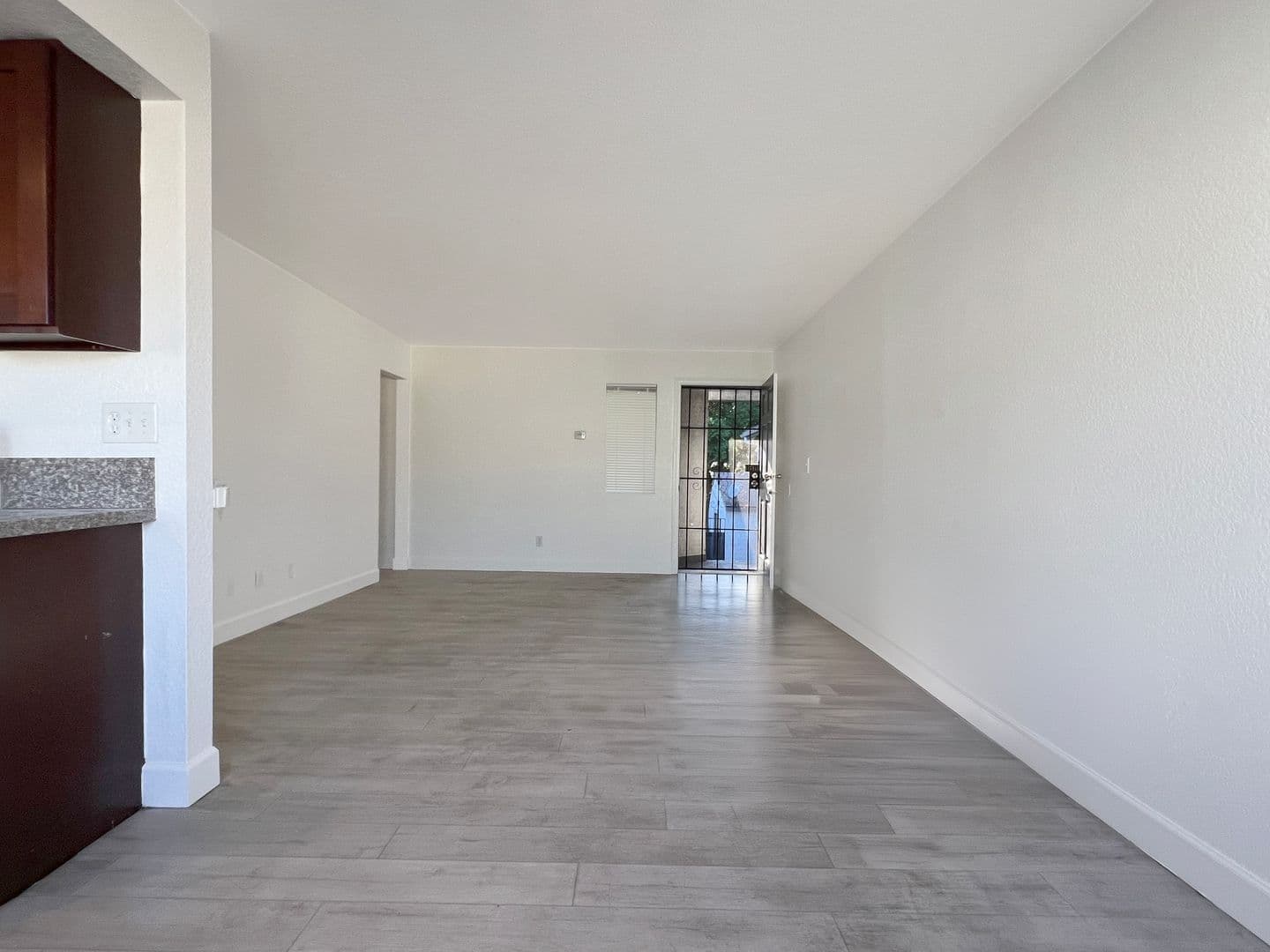 Long Beach Apartment: 5660 - 5706 Linden Ave