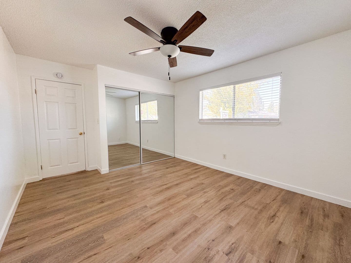 Pasadena Apartment: 460 Vista Ave