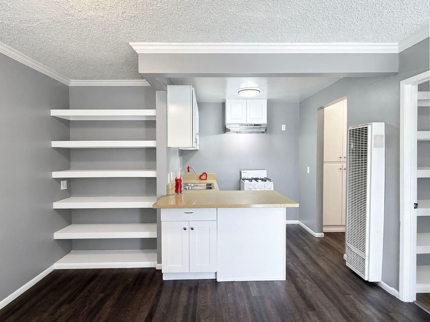 Harbor City Apartment: 1618 259th St