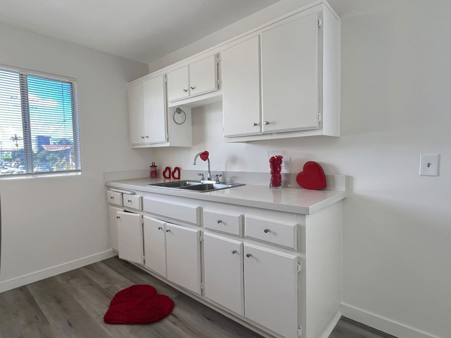 Harbor City Apartment: 1618 259th St