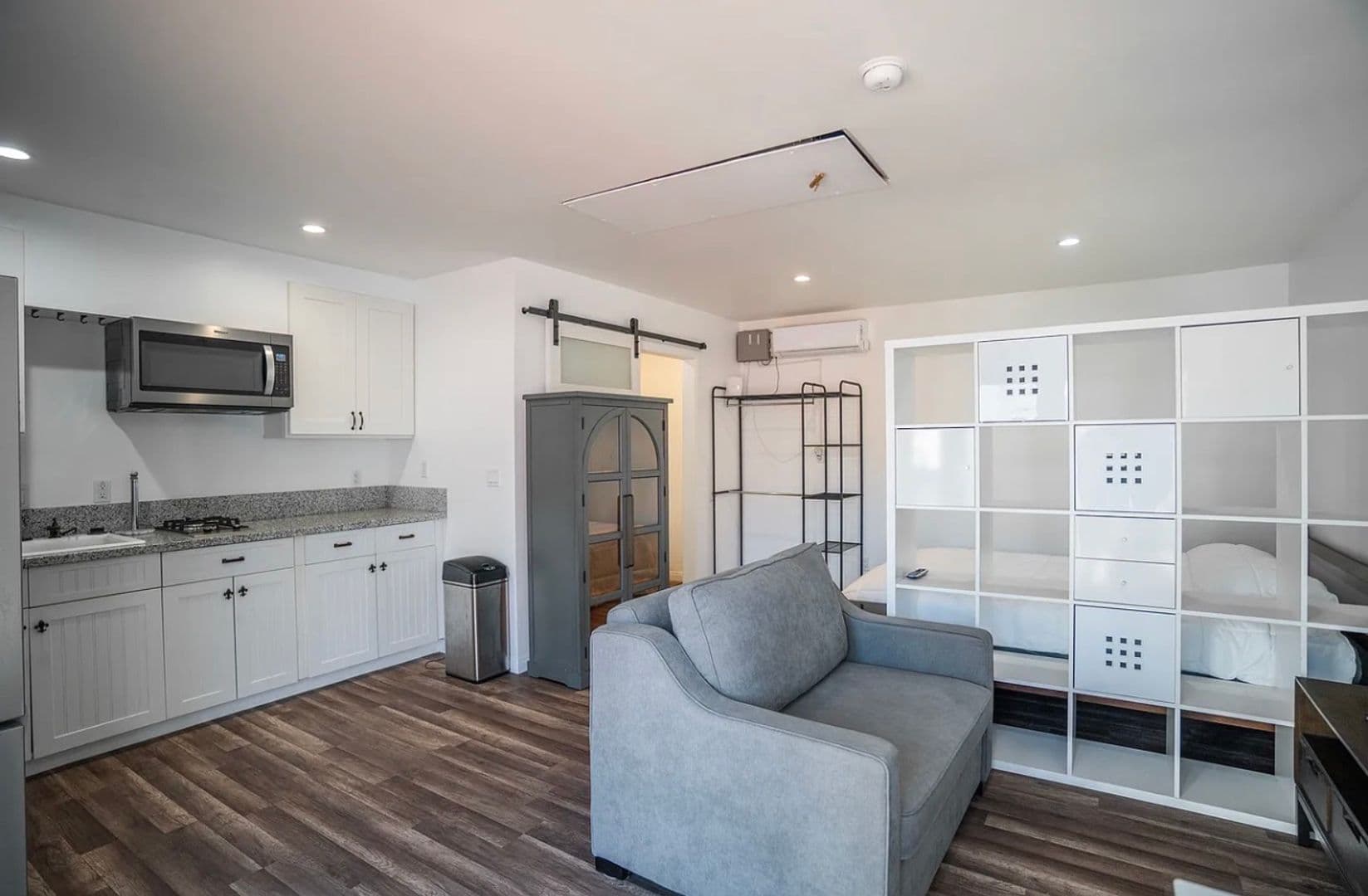 Long Beach House: 2021 Euclid Ave # 1-A