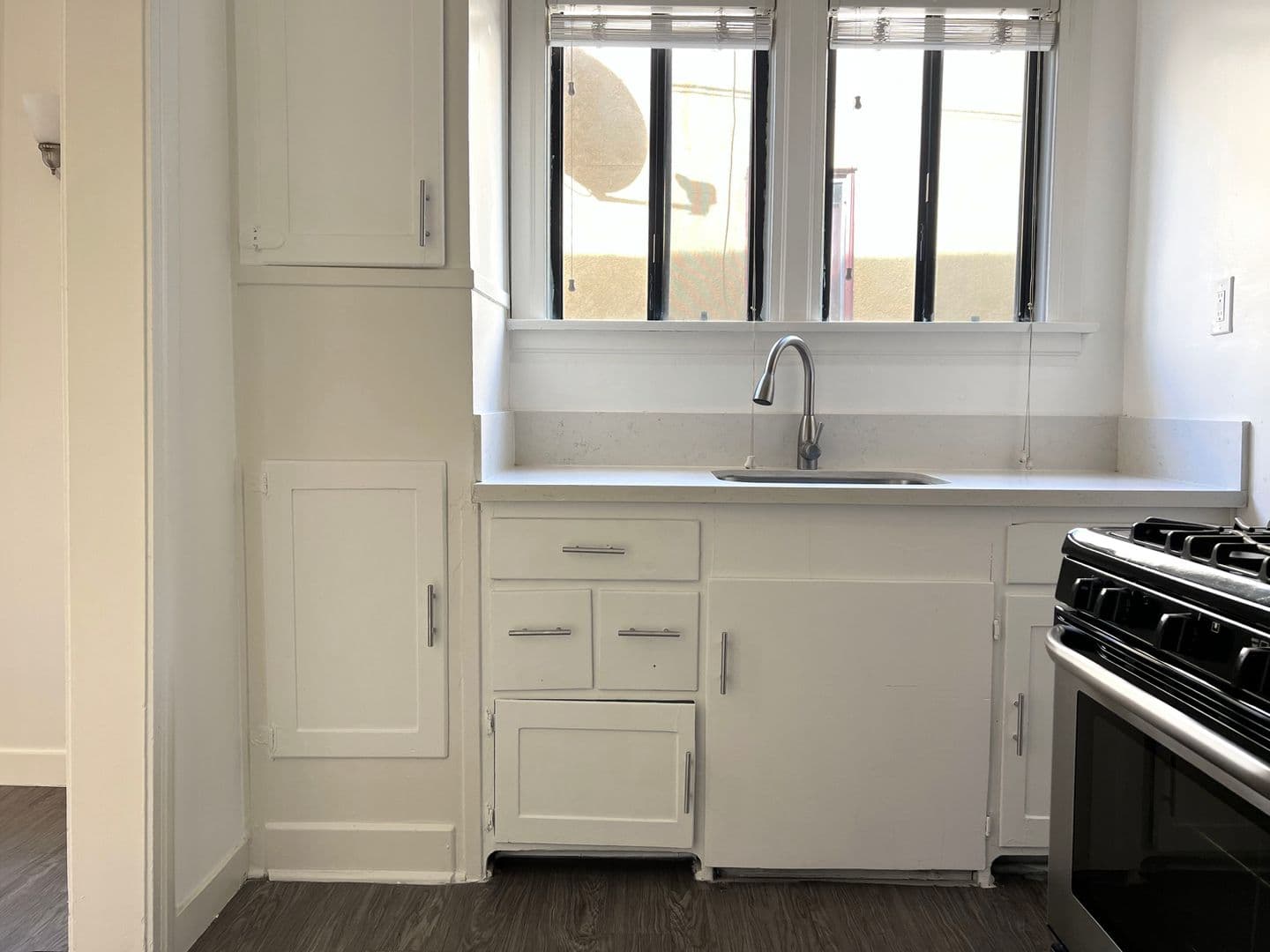 Long Beach Apartment: 444 Chestnut Ave