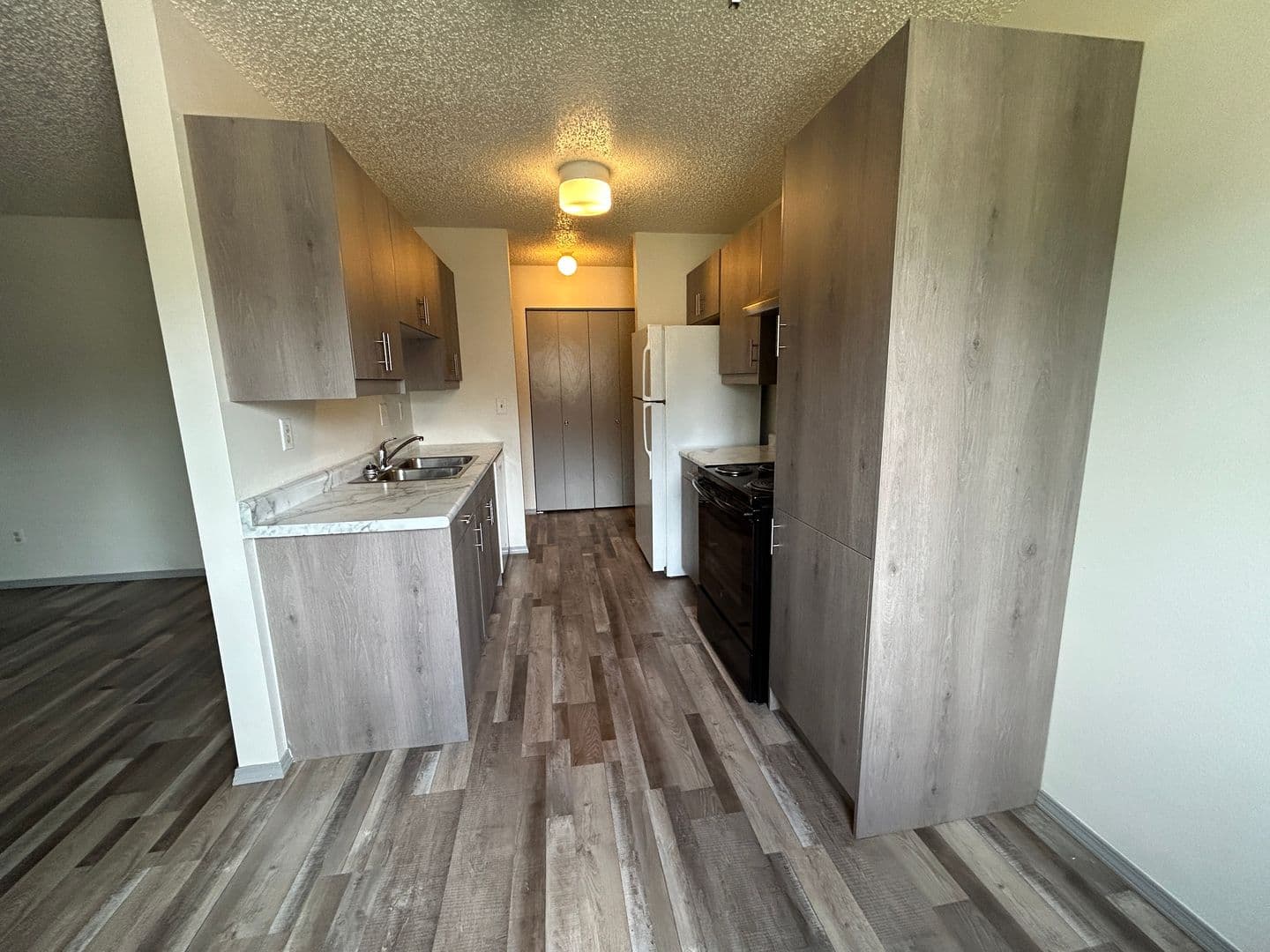 South Heart Apartment: 507 Bruce Ave