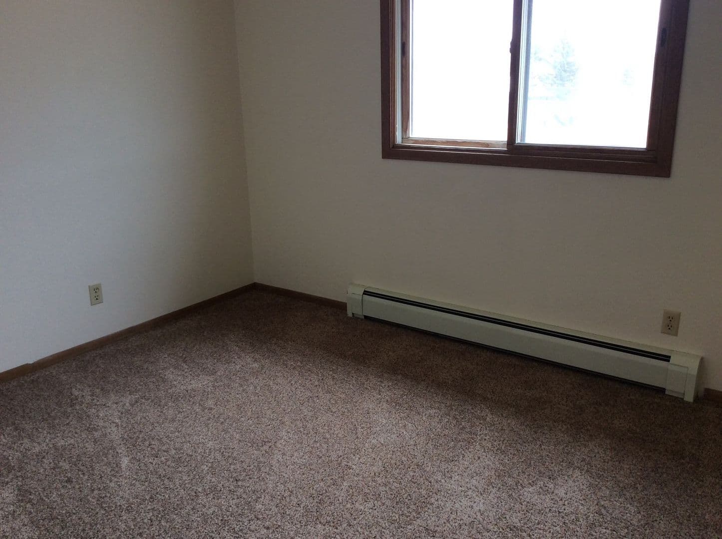 Dickinson Apartment: 1678 Prairie Avenue