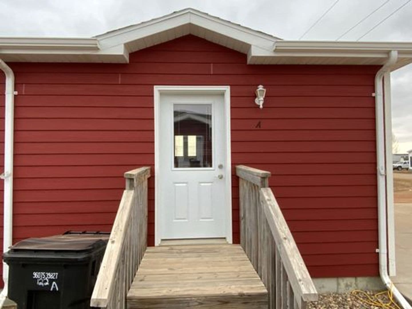 South Heart Apartment: 120 Main St E