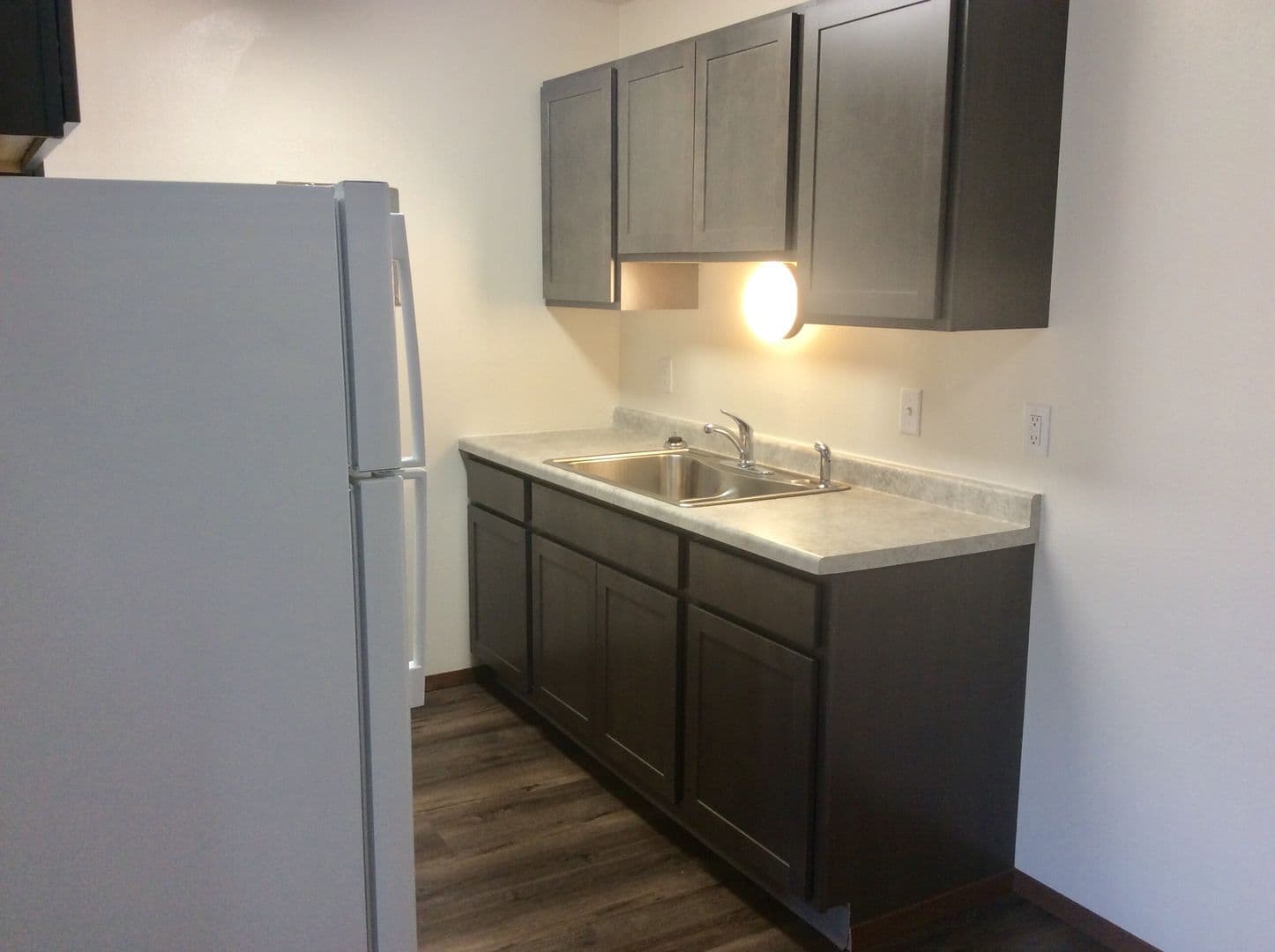 Dickinson Apartment: 177 10th Avenue East