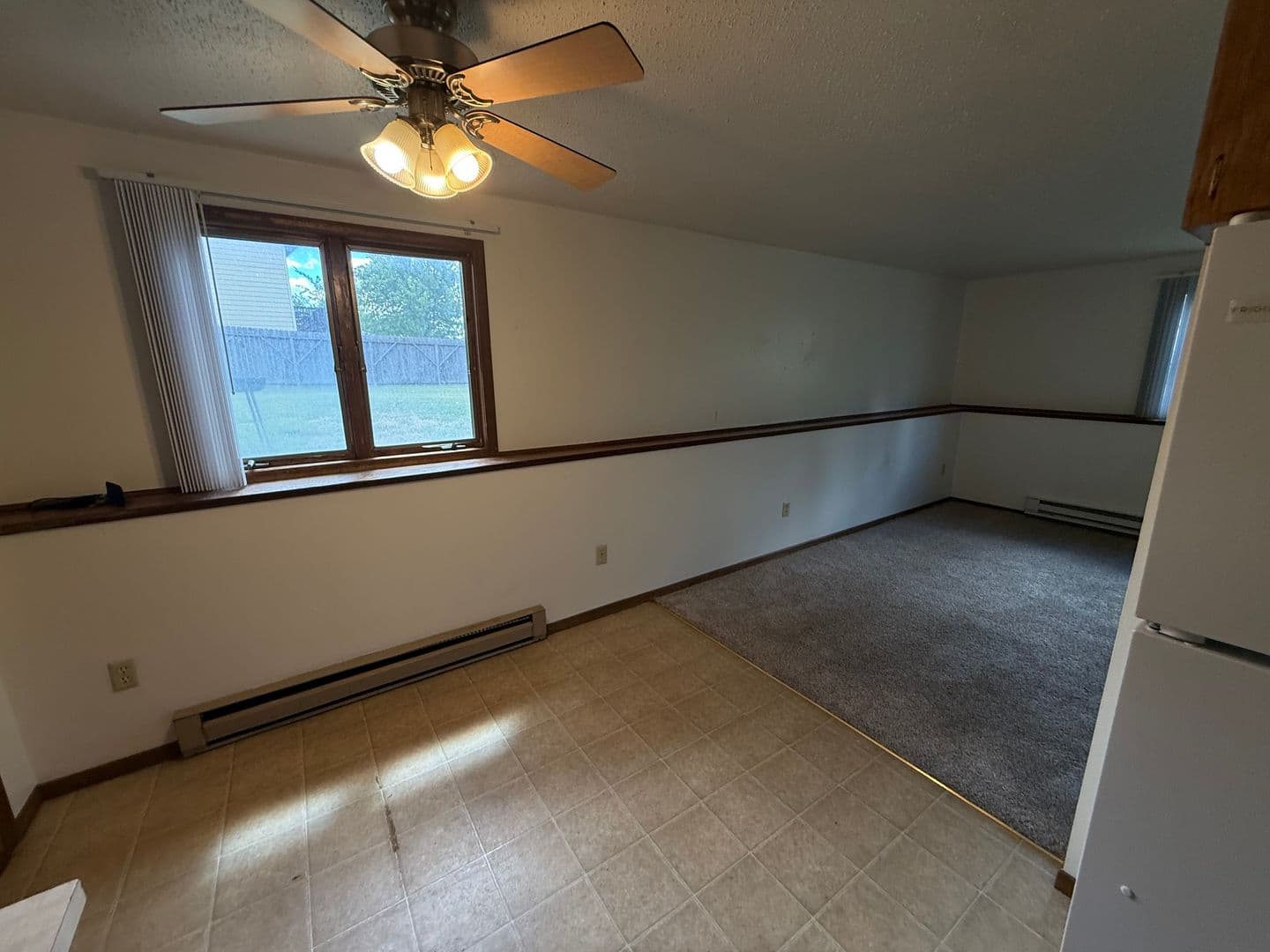 Dickinson Apartment: 669 7th St SW