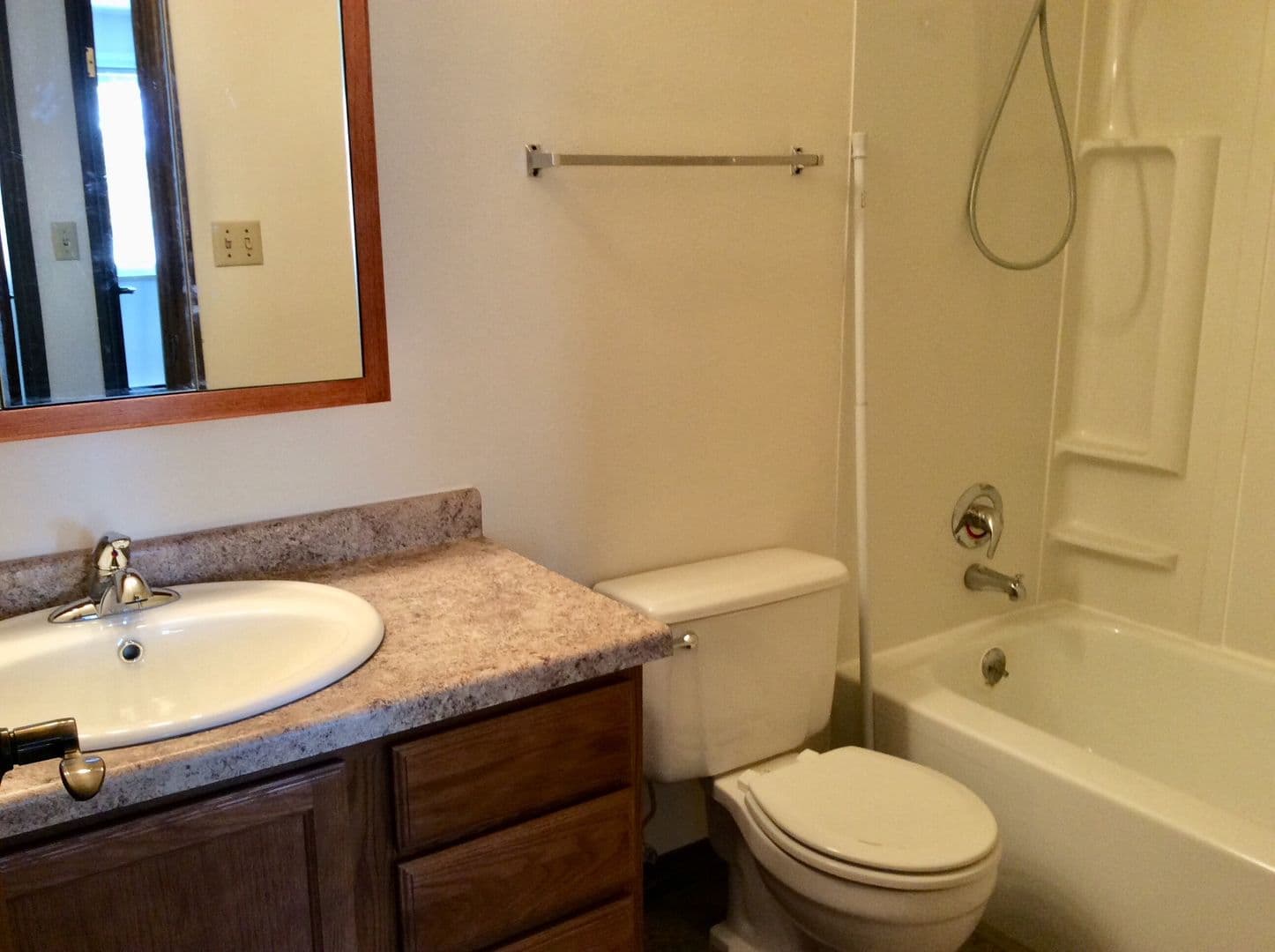 Dickinson Apartment: 162 9th Avenue East