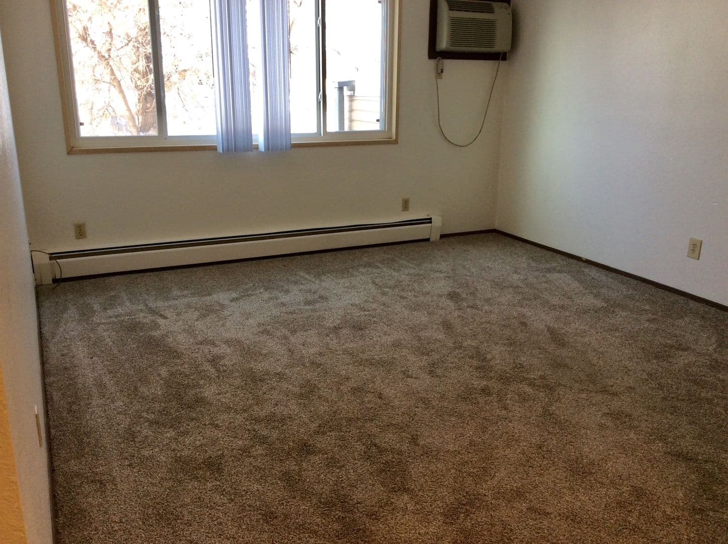 Dickinson Apartment: 162 9th Avenue East