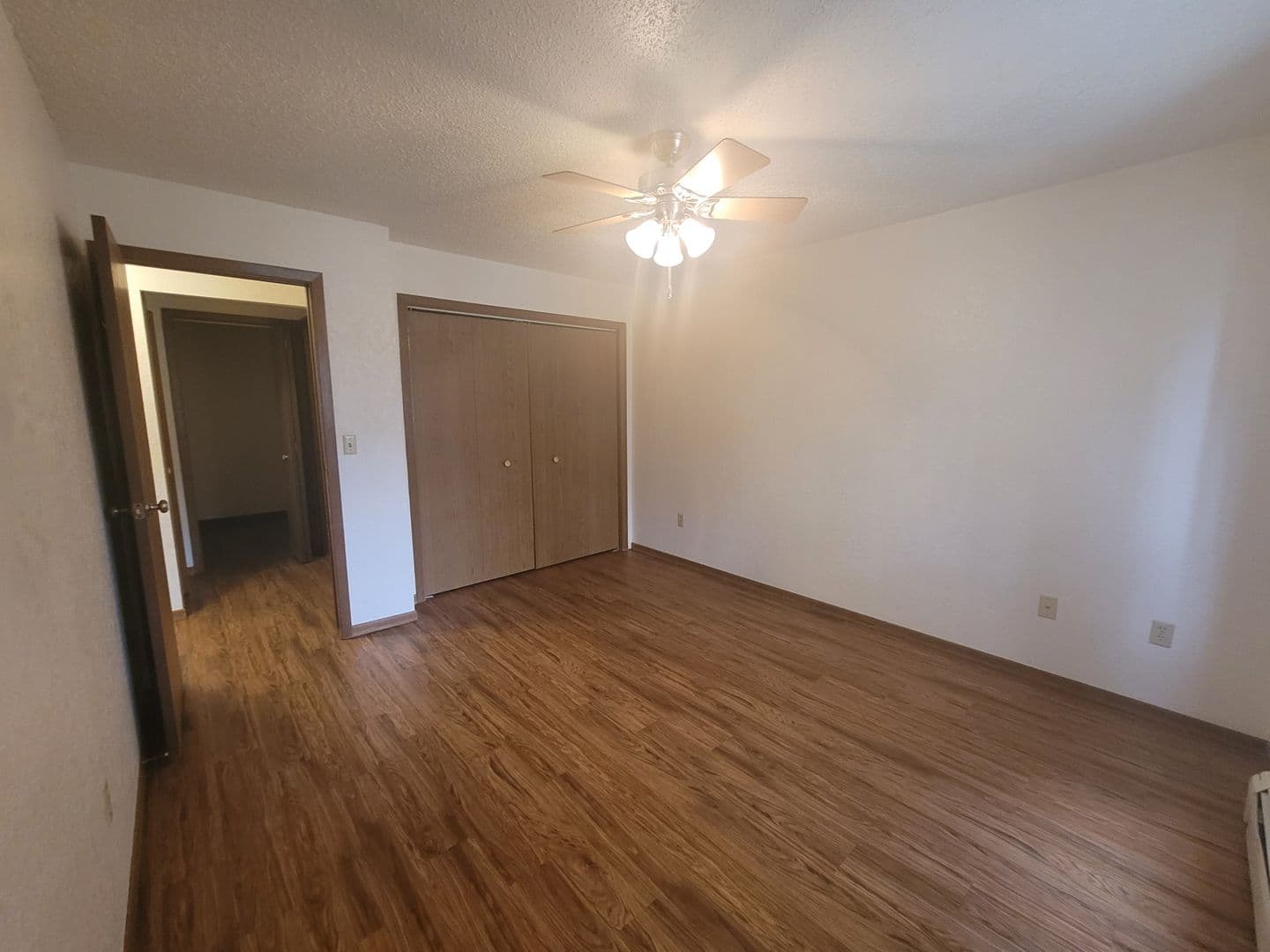 Dickinson Apartment: 1156 21st St West