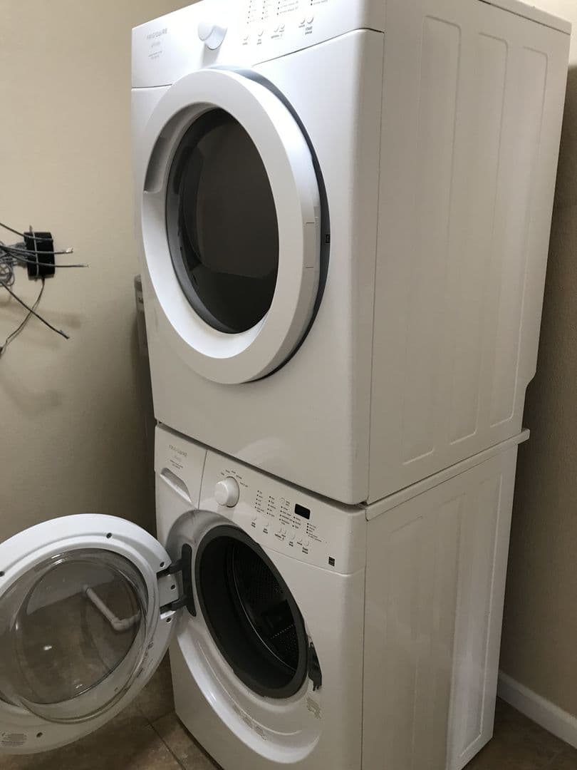 Belfield Apartment: 209 2nd St SE