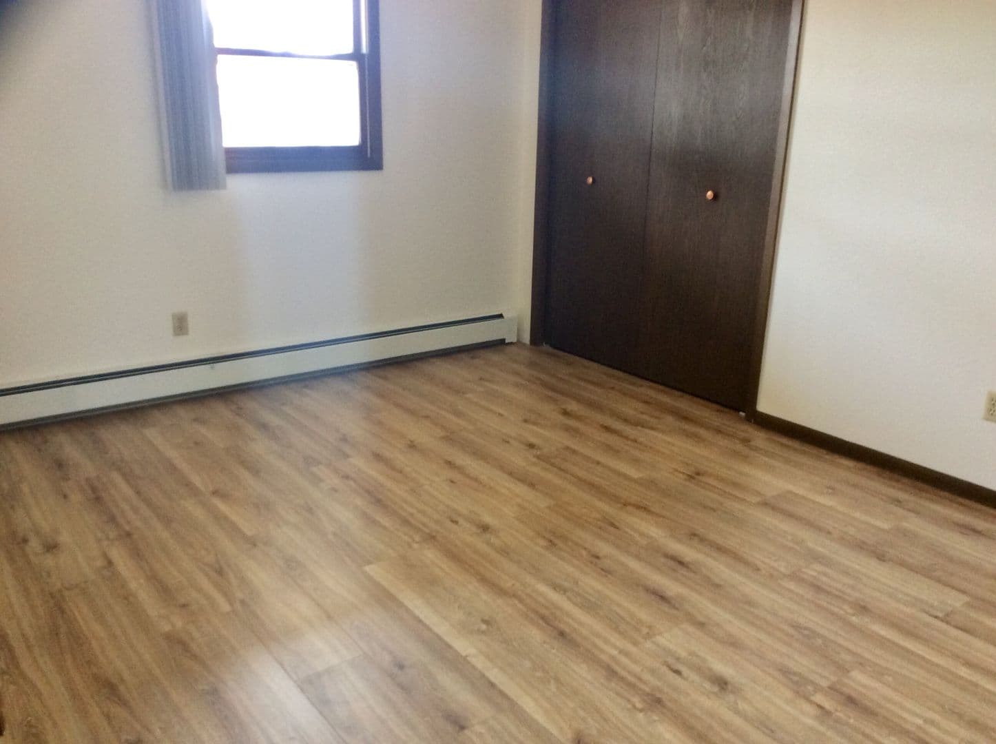Dickinson Apartment: 971 Foster