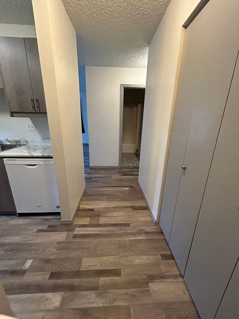 South Heart Apartment: 507 Bruce Ave
