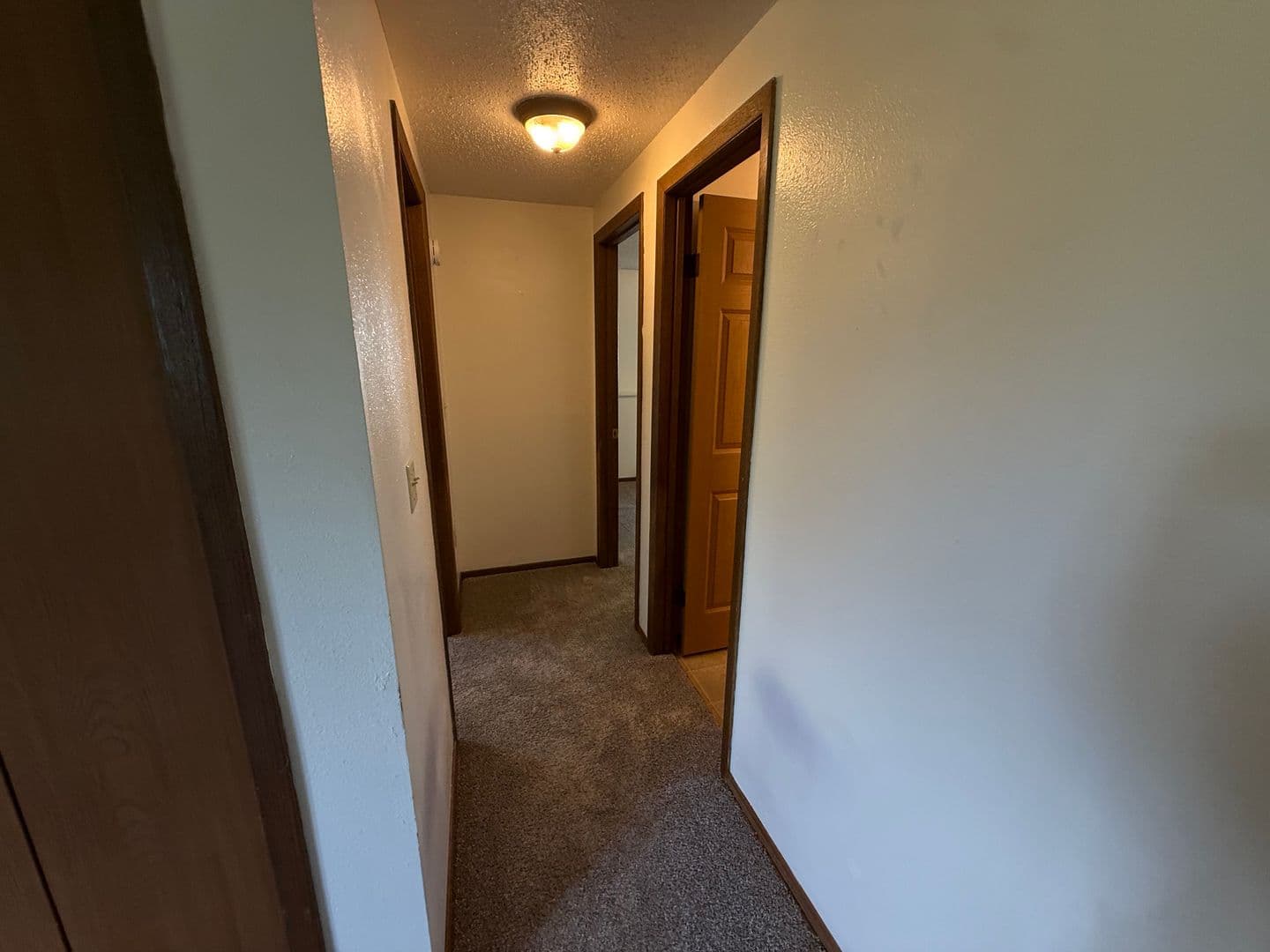 Dickinson Apartment: 669 7th St SW
