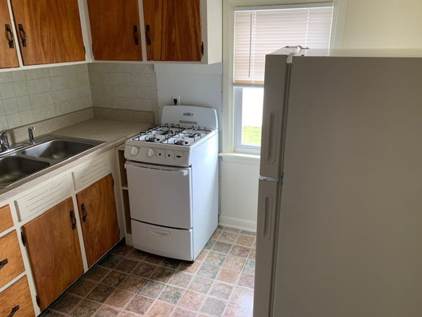 Harrisburg Apartment: 6801 Clearfield St