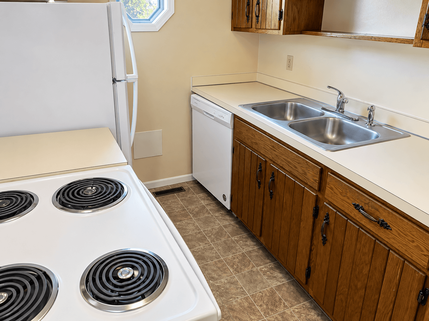 Hummelstown House: 1256 Peggy Drive