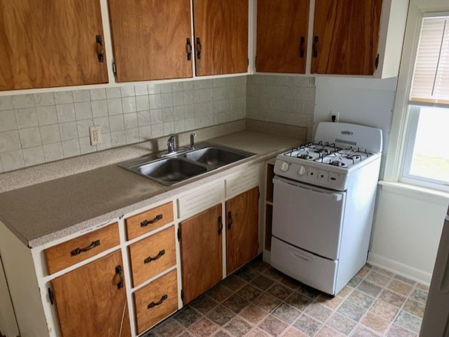 Harrisburg Apartment: 6801 Clearfield St