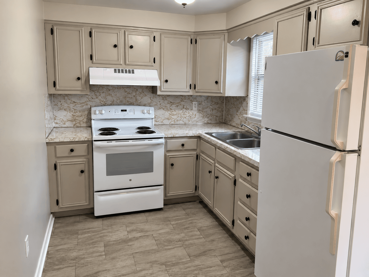 Harrisburg Apartment: 4216 Jonestown Road