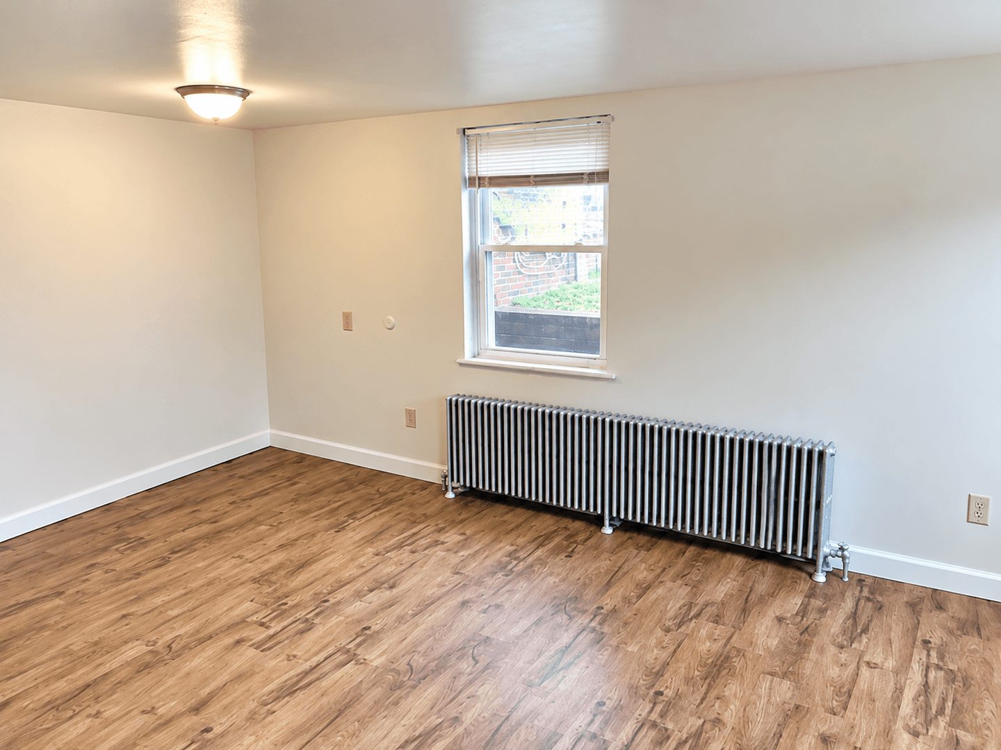 Harrisburg Apartment: 2599 Herr St