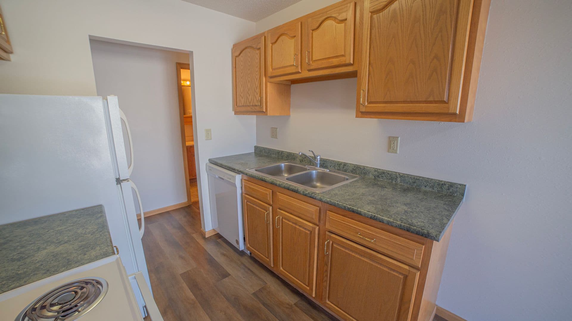Fargo Apartment: 2542 Villa Dr S