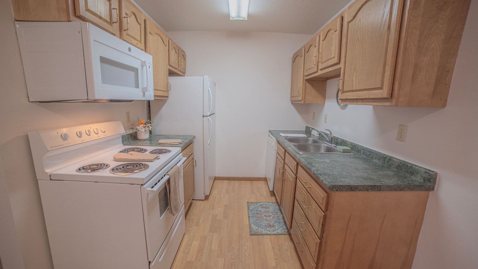 Fargo Apartment: 1342-1350 N. Broadway