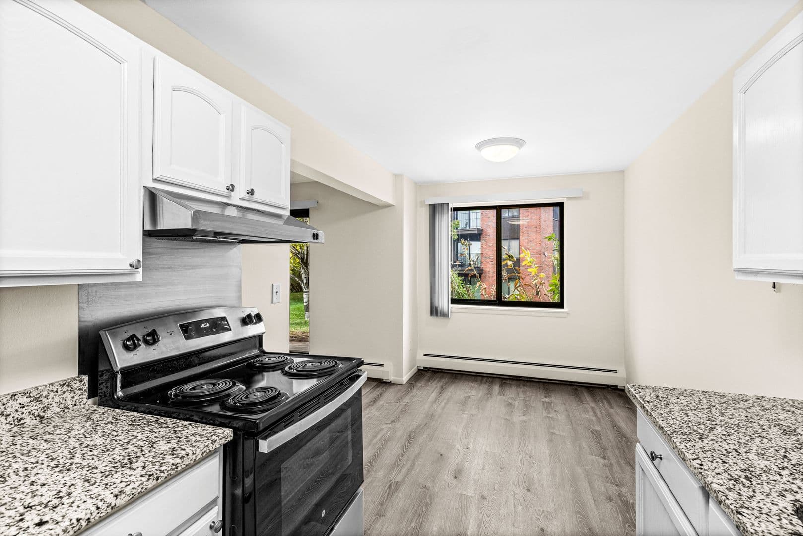Duluth Apartment: 502 N. Oak Bend Dr
