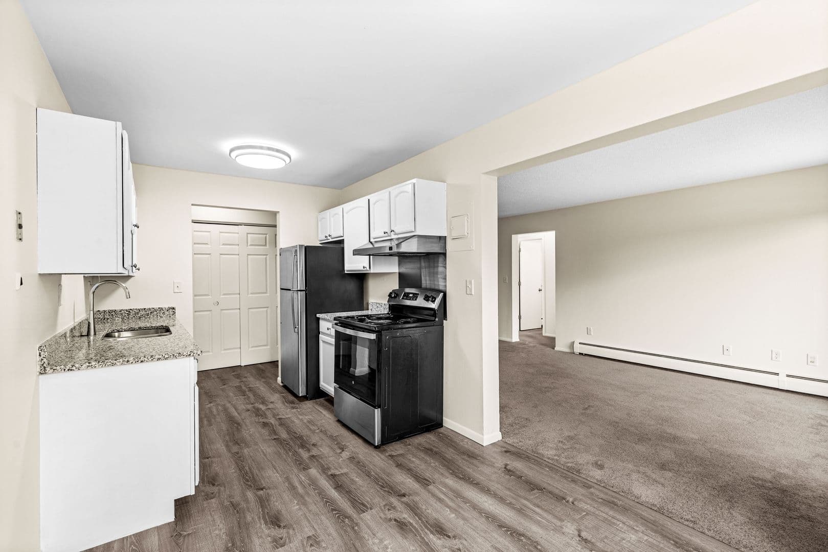 Duluth Apartment: 502 N. Oak Bend Dr