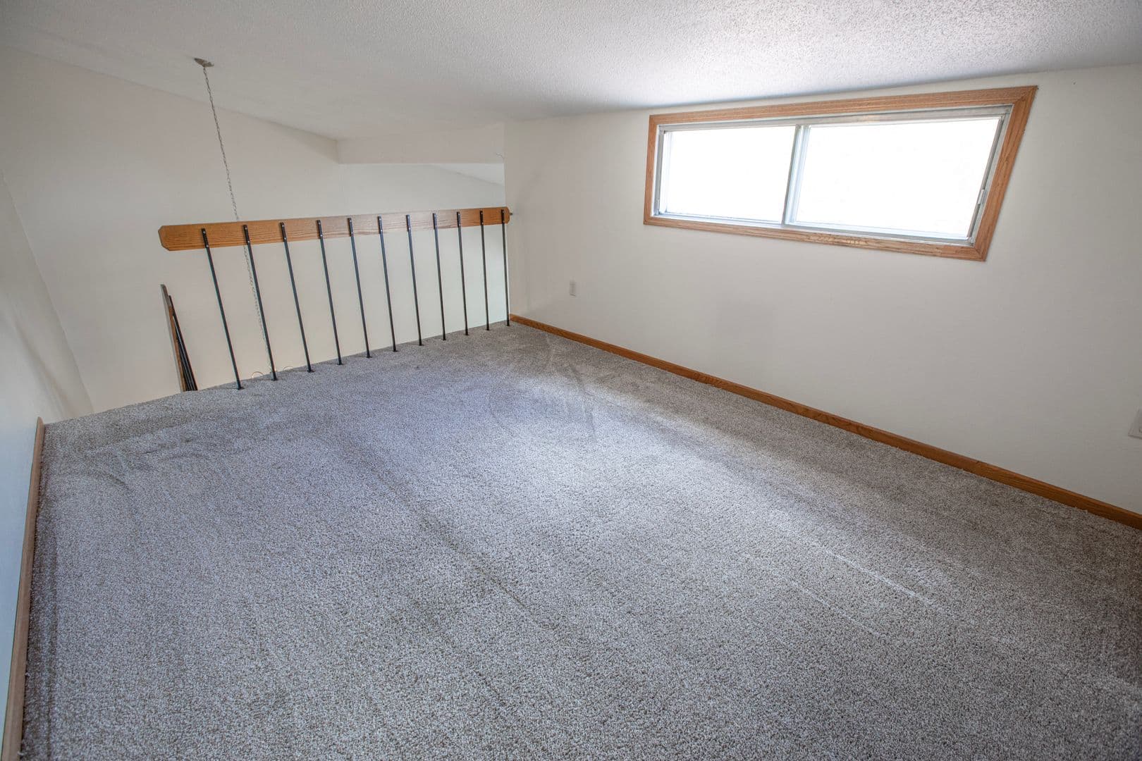 Duluth Apartment: 607 Kenwood Ave.