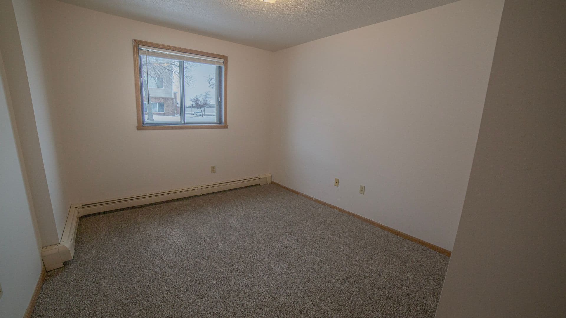 Fargo Apartment: 3100-3120 33rd St S