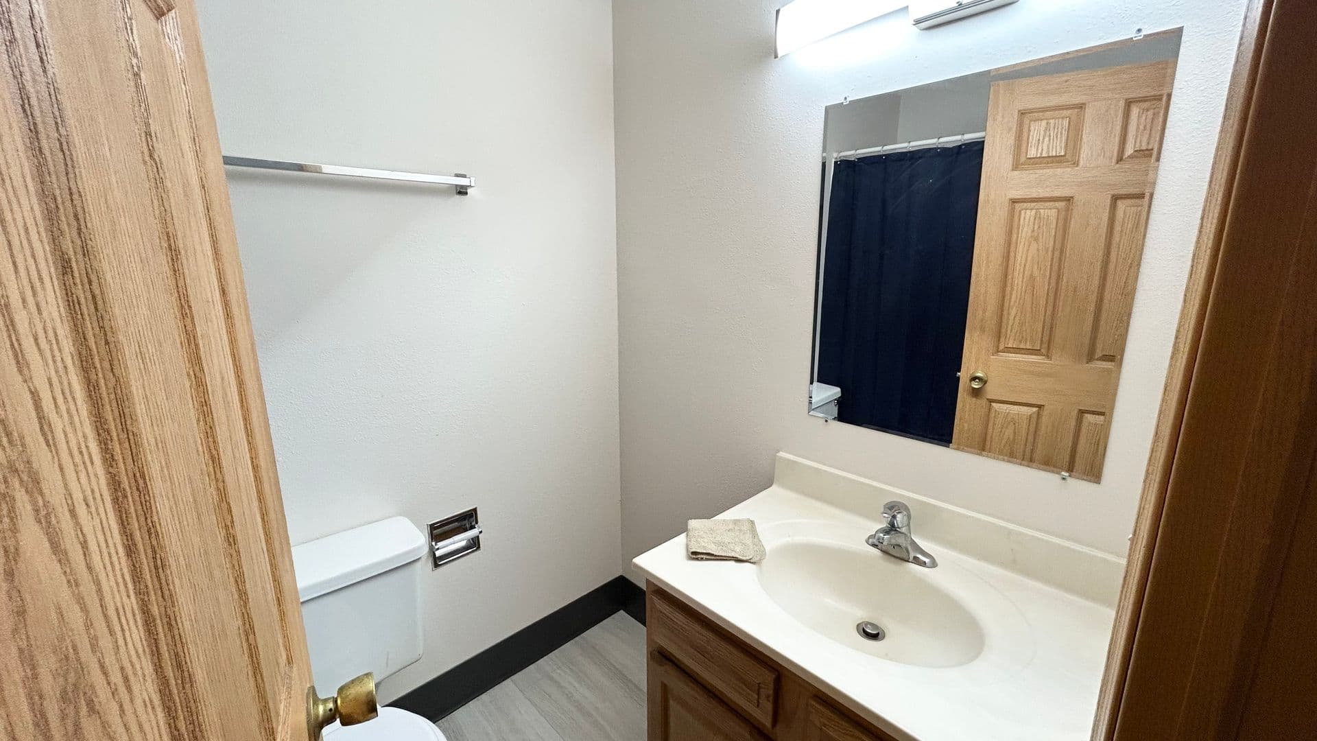 Fargo Apartment: 2542 Villa Dr S