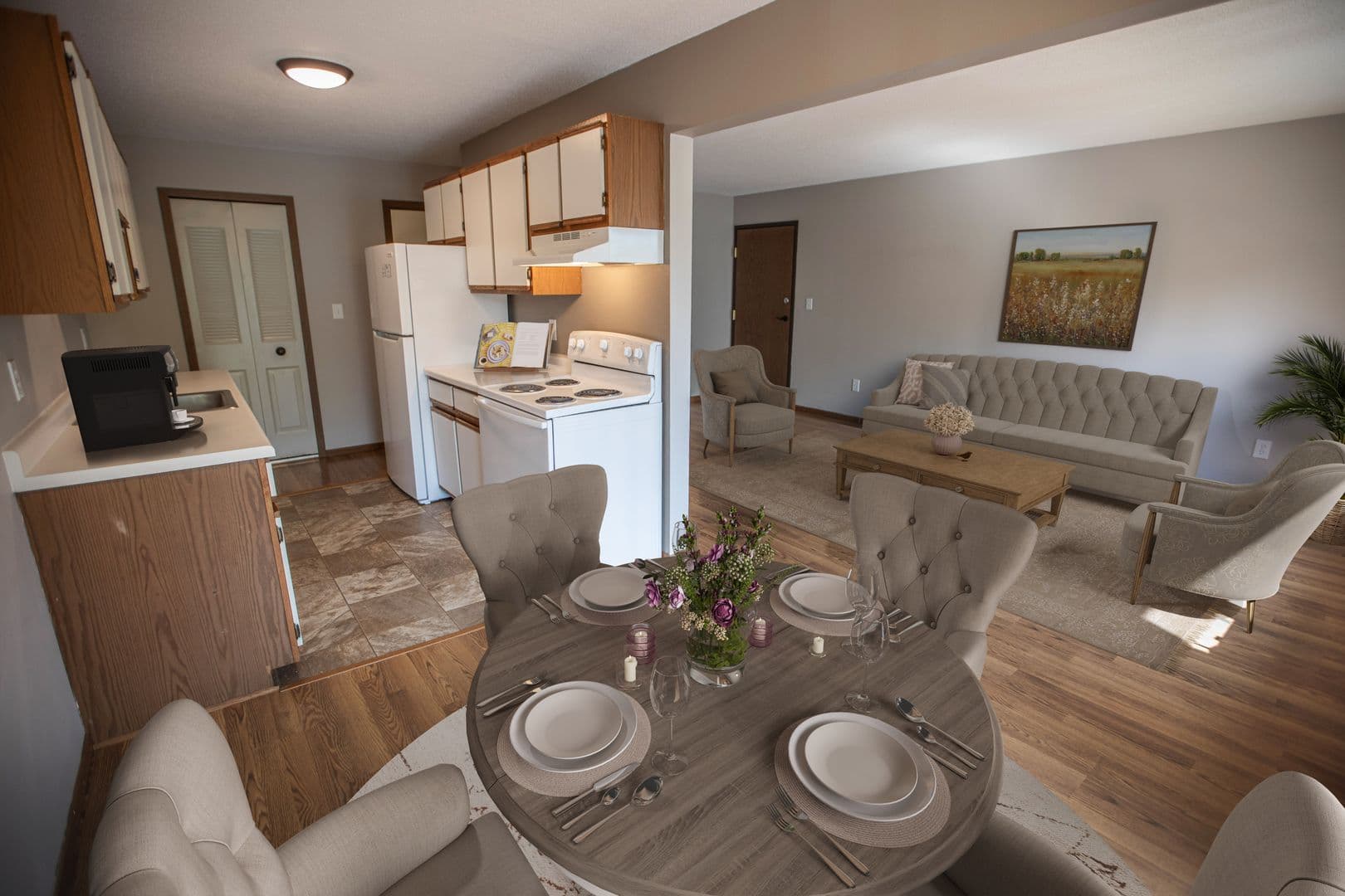 Northfield Apartment: 1920 Roosevelt Drive