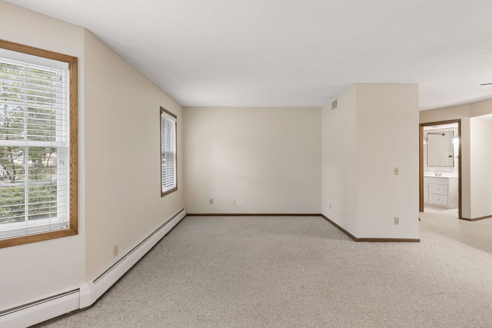 Excelsior Apartment: 603 Lake St