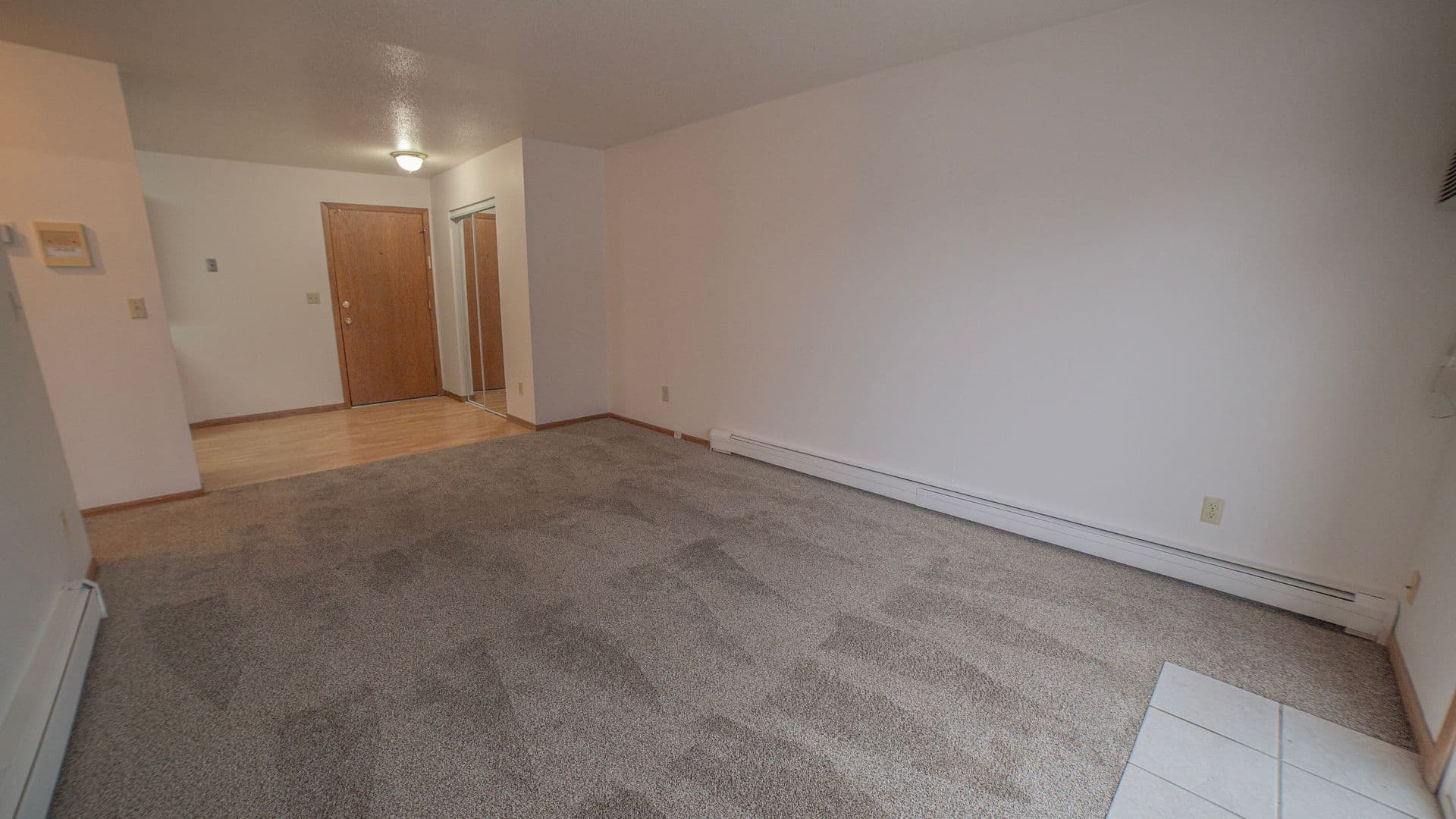 Fargo Apartment: 1342-1350 N. Broadway