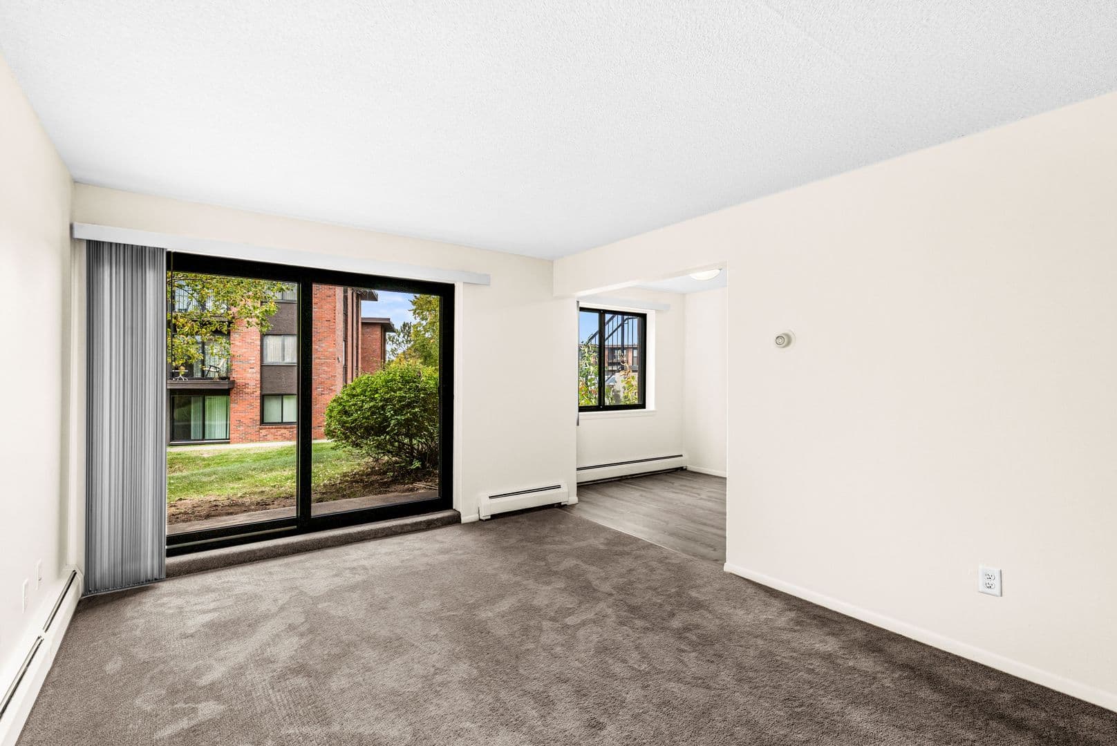 Duluth Apartment: 502 N. Oak Bend Dr