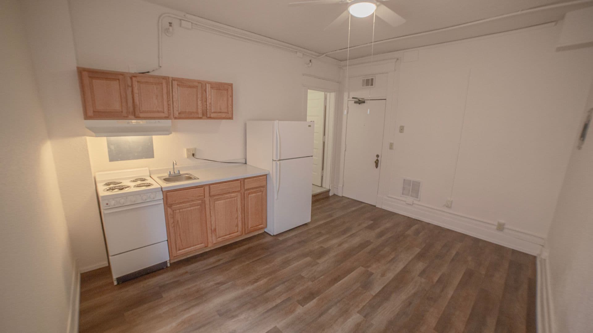Fargo Apartment: 26 Robert St N.