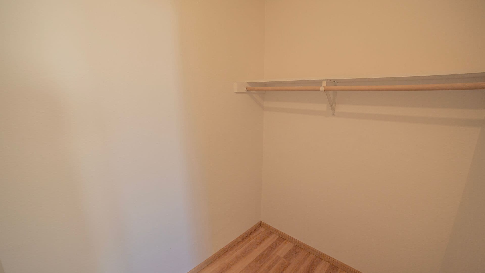 Fargo Apartment: 2542 Villa Dr S