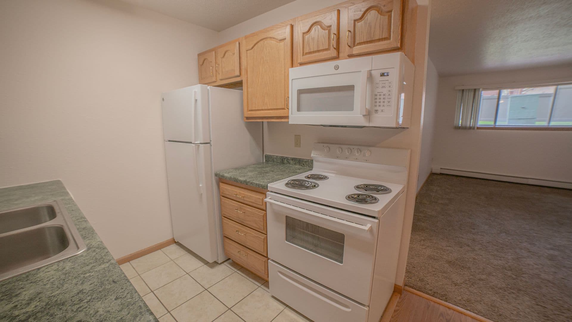 Fargo Apartment: 1342-1350 N. Broadway