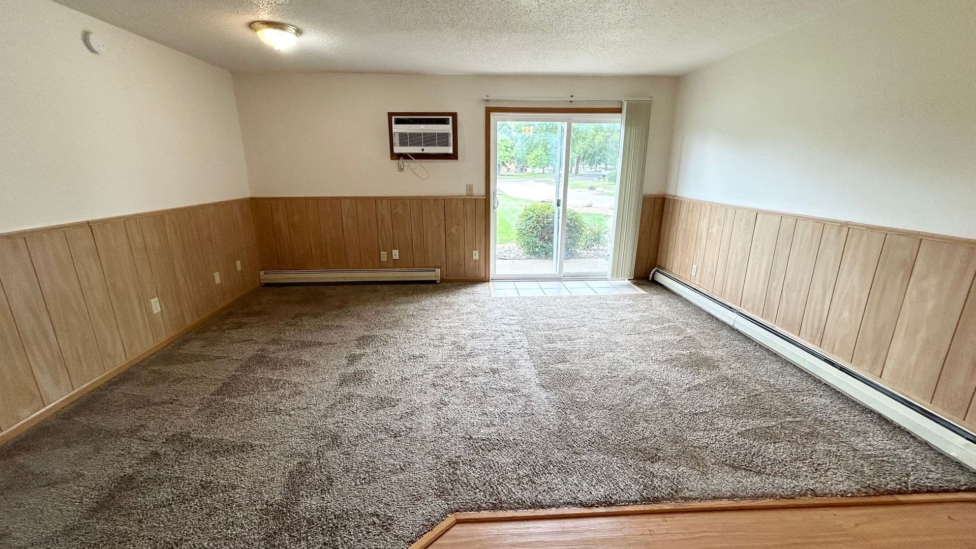 Fargo Apartment: 2542 Villa Dr S