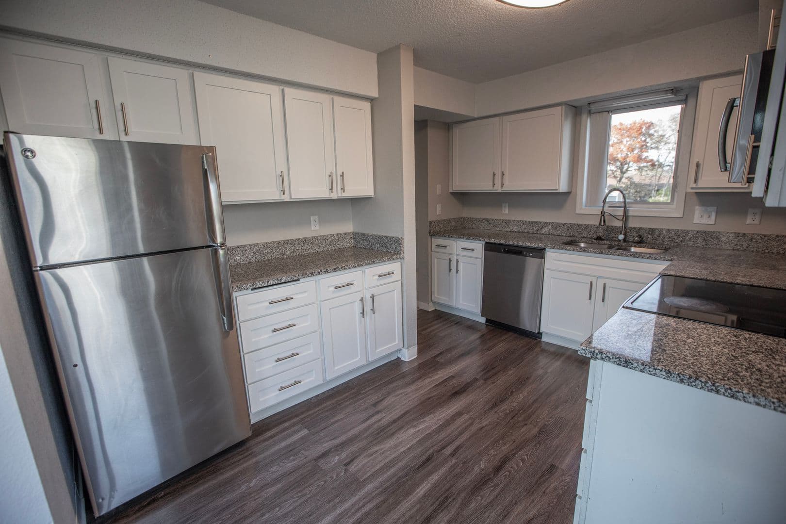 Bloomington Townhome: 7301 Bristol Village Dr
