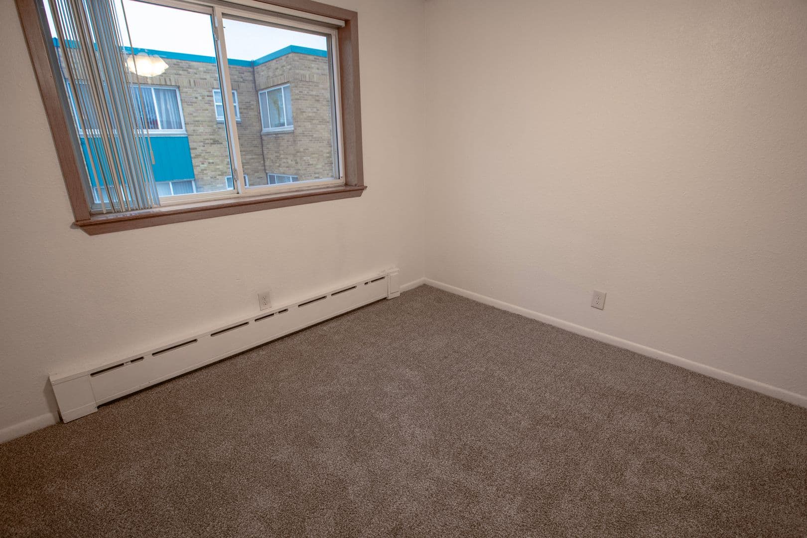 Minneapolis Apartment: 3431 Dupont Ave South