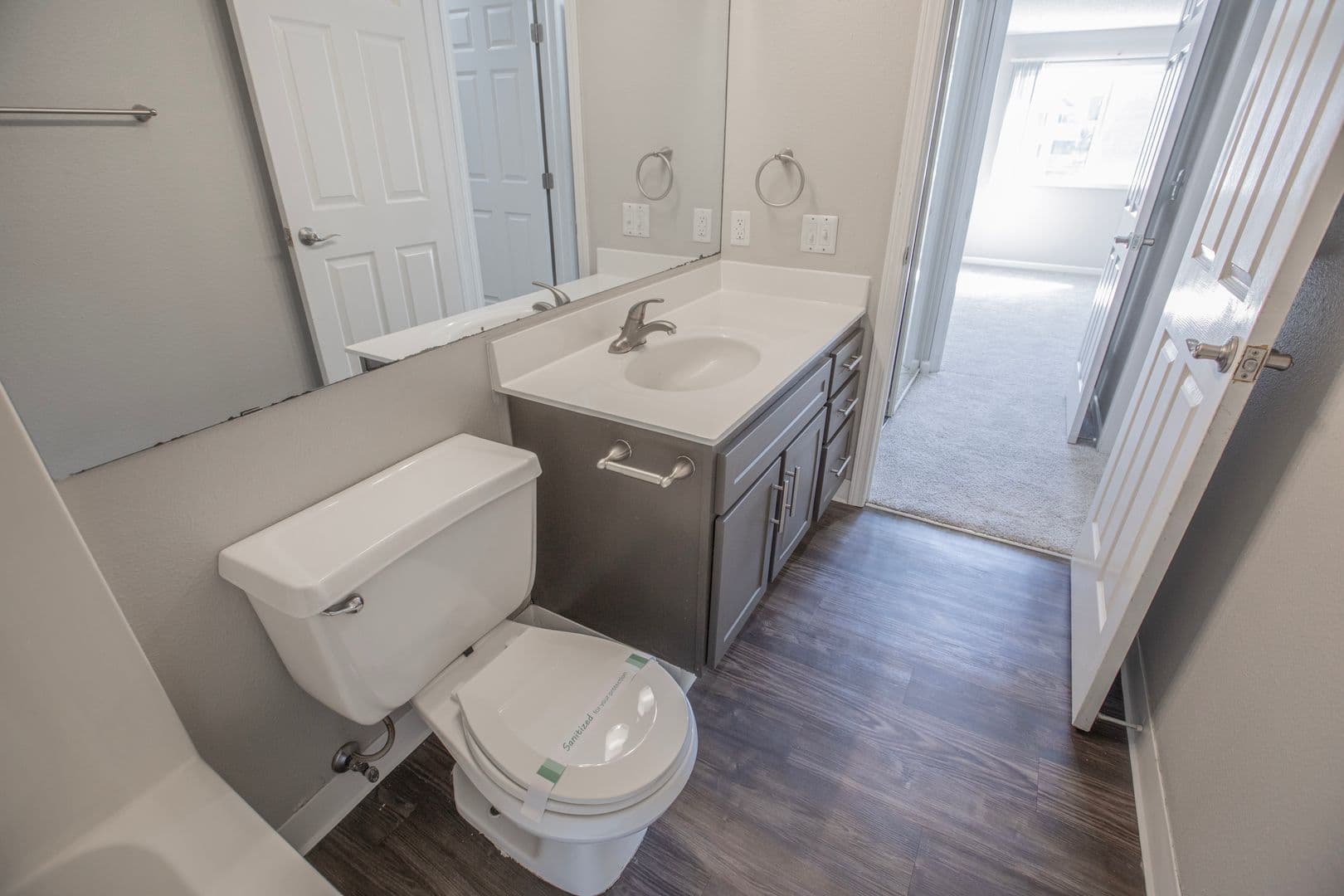 Bloomington Apartment: 7300 Bristol Village Dr