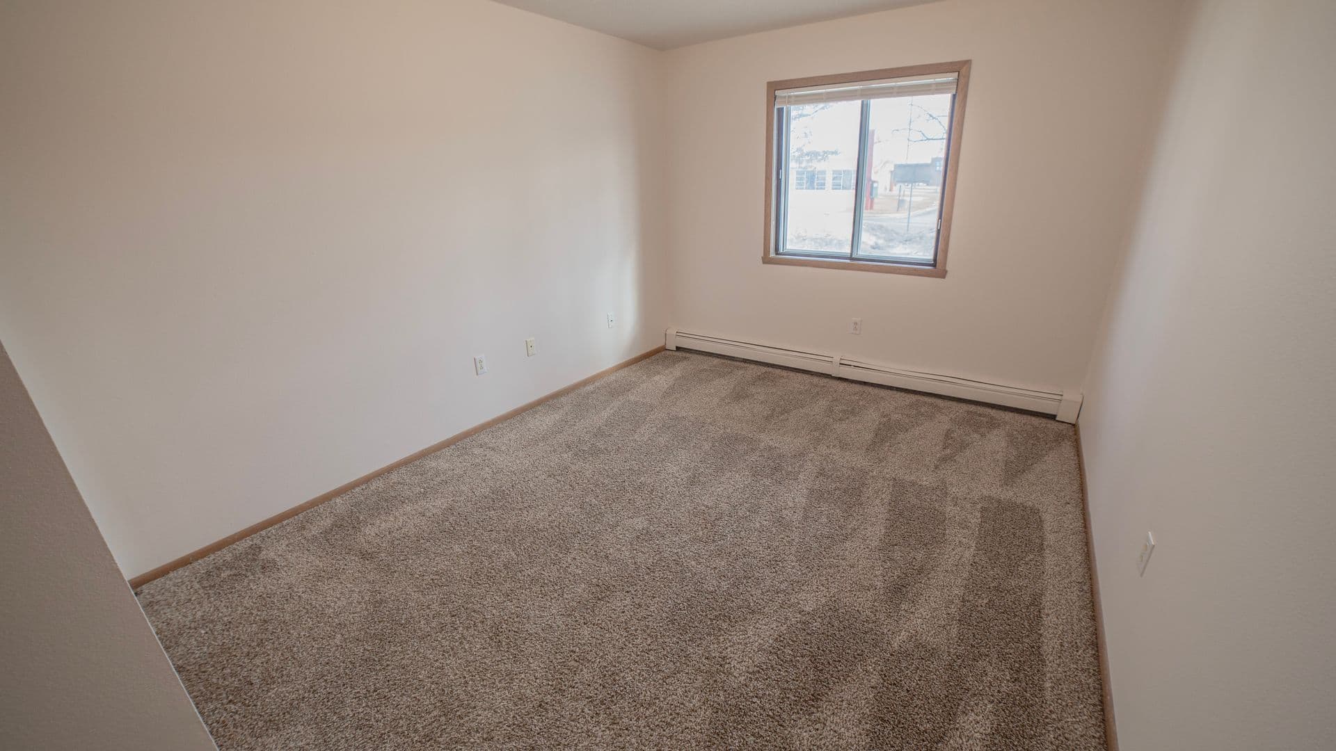 Fargo Apartment: 1414 35th Street South