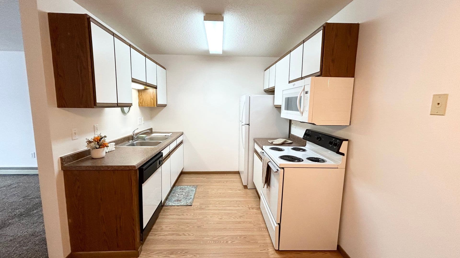 Fargo Apartment: 1414 35th Street South