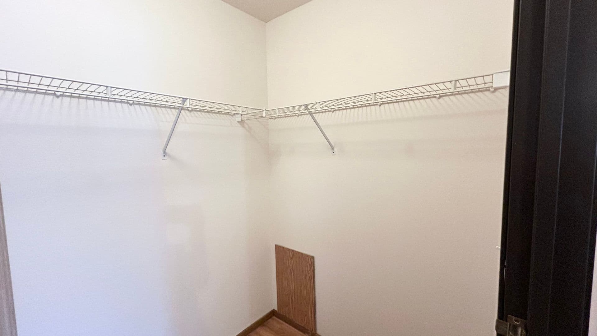 Fargo Apartment: 1414 35th Street South