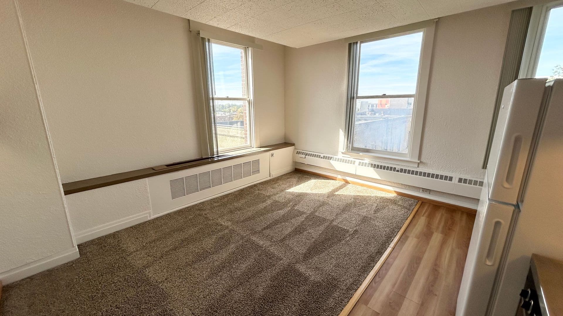 Fargo Apartment: 26 Robert St N.