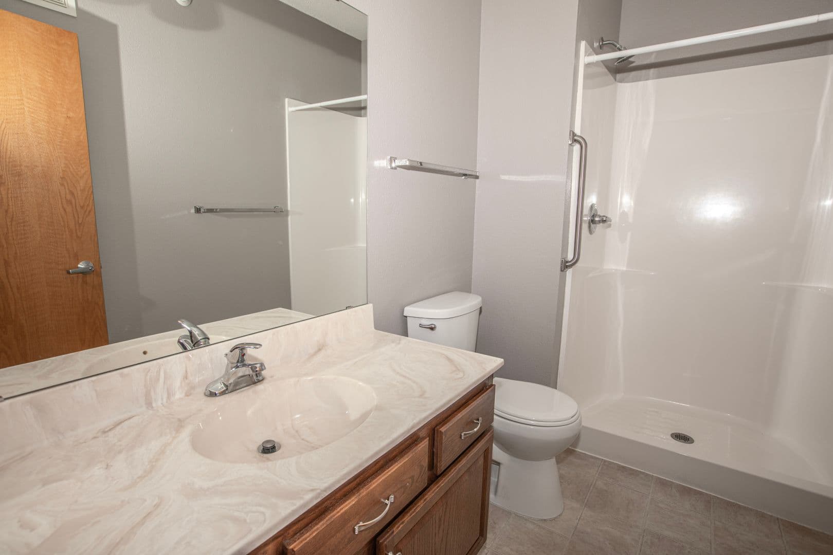 Elk River Apartment: 633 Main Street NW